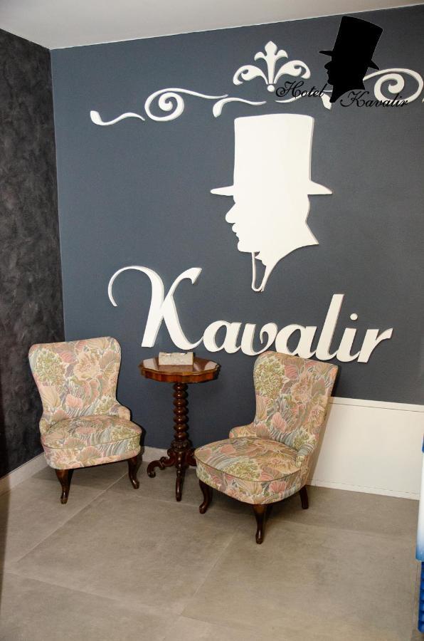 Hotel Kavalir Zepce Extérieur photo