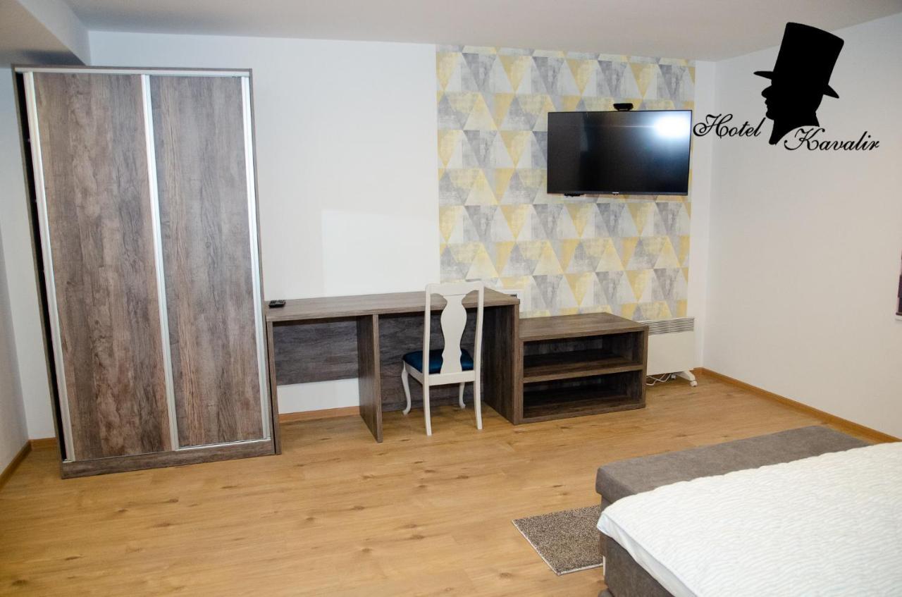 Hotel Kavalir Zepce Extérieur photo