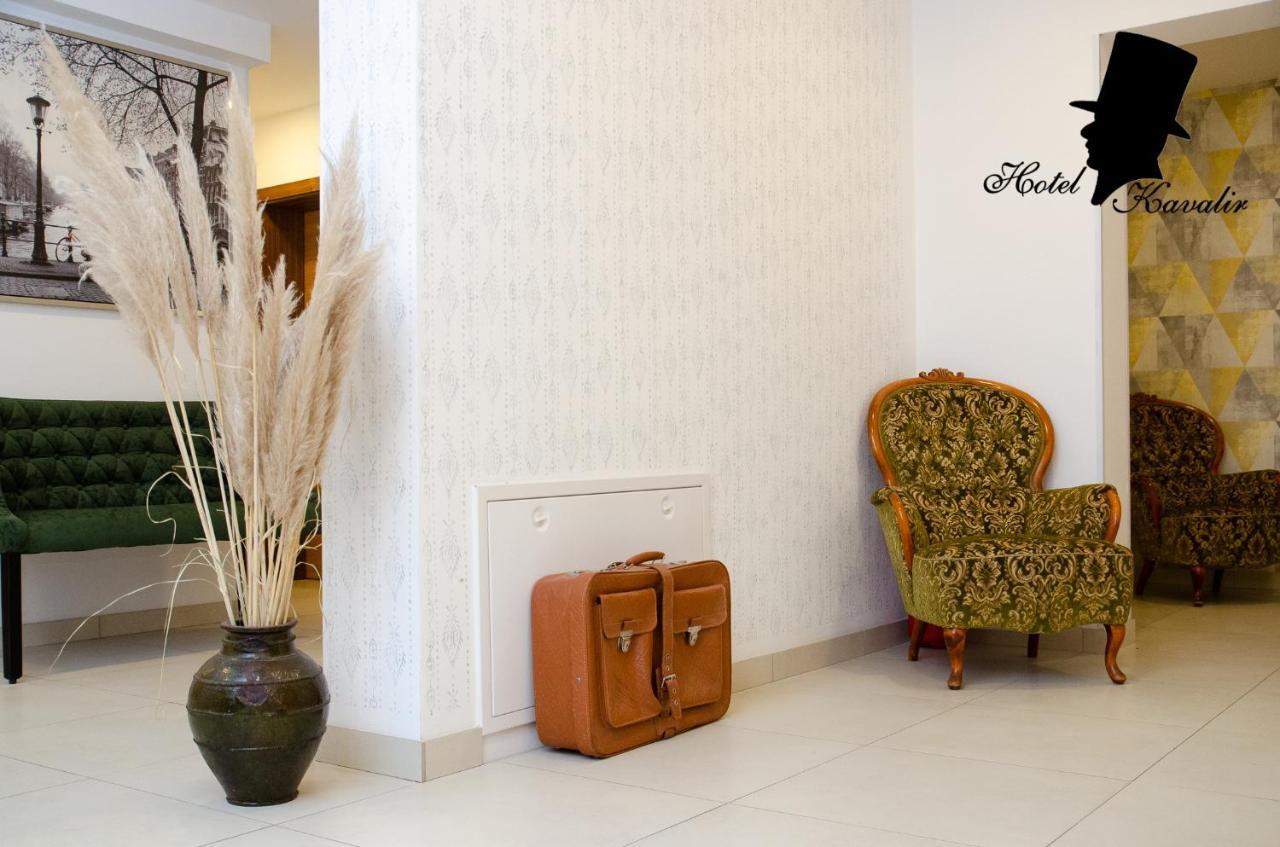 Hotel Kavalir Zepce Extérieur photo